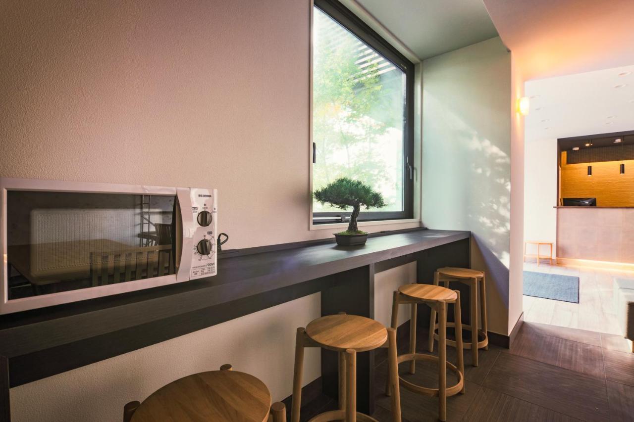 Hotel Wayfarer Matsu à Ōsaka Extérieur photo